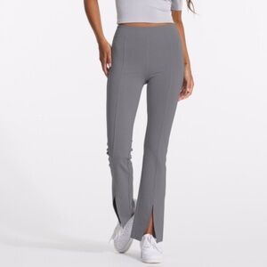 NEW! Vuori Lux Rib Split Bootcut SIZE SMALL 1037